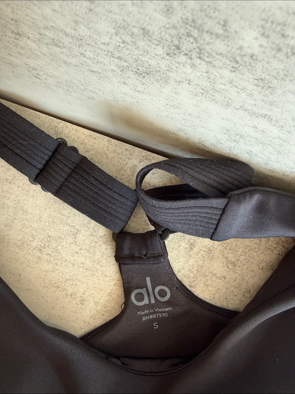 ALO Airlift High-Waist Suit Up Legging and Bra set - Picture 2 of 4